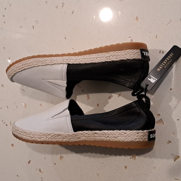 NWT Sorel Ella slip on - Picture 9 of 9